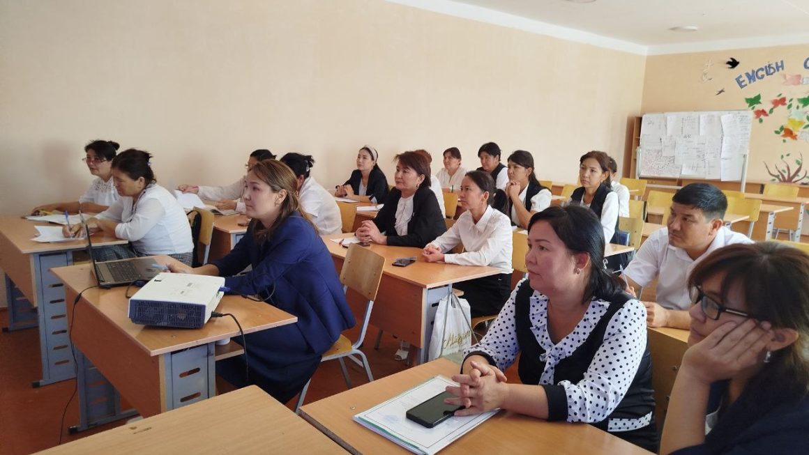 Seminar-trening bolıp ótti