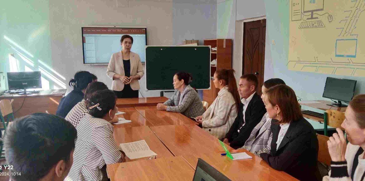 Jańa bahalaw sisteması boyınsha seminarlar, ashıq sabaqlar shólkemlestirildi
