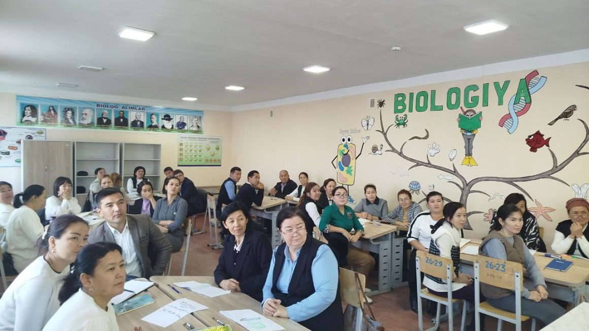 Oqıtıwshılar ushın «Kásiplik rawajlanıw kúni» ilajı ótkerilmekte