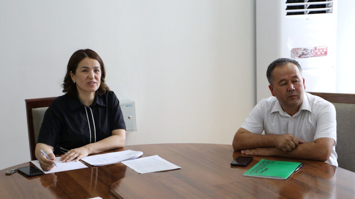 QARAQALPAQSTAN RESPUBLIKASÍ PEDAGOGIKALÍQ SHEBERLIK ORAYÍNDA ILIMIY-METODIKALÍQ KEŃES MÁJILISI BOLÍP ÓTTI.