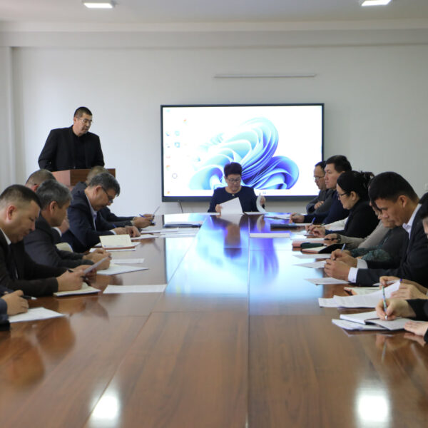 Qaraqalpaqstan Respublikası Pedagogikalıq sheberlik orayında Keńestiń gezektegi májilisi bolıp ótti