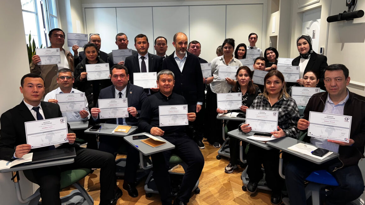 Qaraqalpaqstanlı pedagoglar Franciyada tájiriybe arttırıw baǵdarlamasın tabıslı juwmaqladı