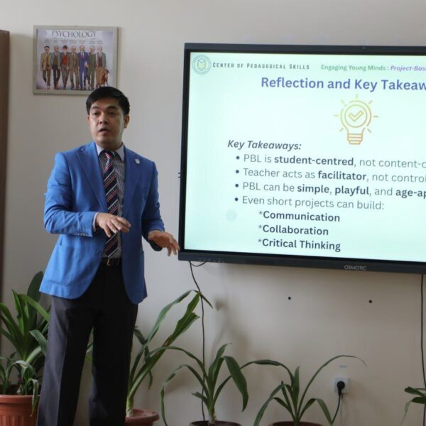 Pedagogikalıq sheberlik orayında “PBL” metodikası boyınsha ámeliy seminar