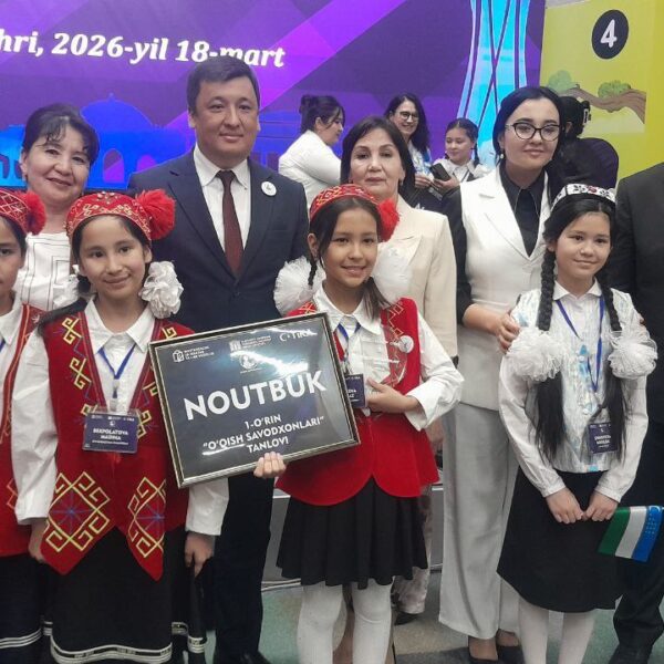 “Oqıw sawatlıları” tańlawınıń jeńimpazları noutbuk hám planshet penen sıylıqlandı