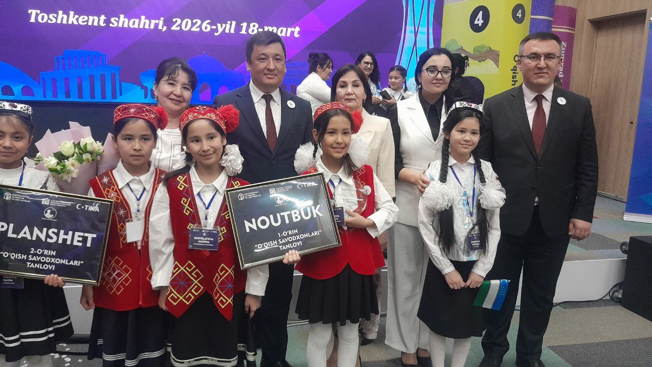 “Oqıw sawatlıları” tańlawınıń jeńimpazları noutbuk hám planshet penen sıylıqlandı