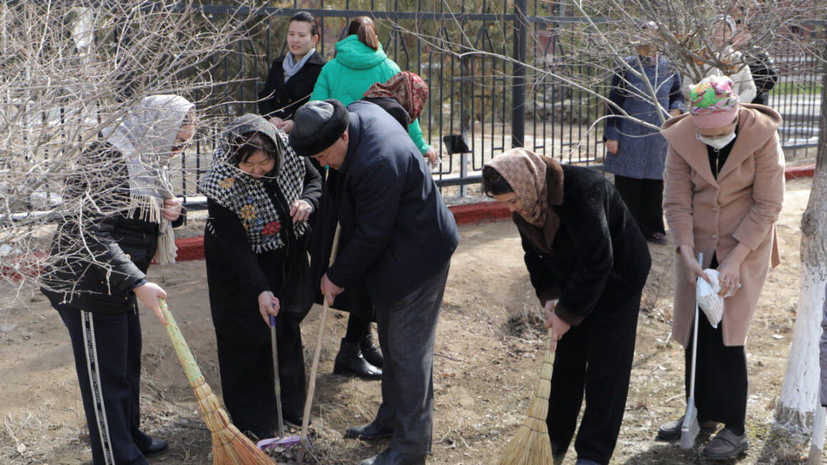 Ulıwma xalıqlıq qayırqomlıq shembiliginde oray jámááti belsene qatnaspaqta