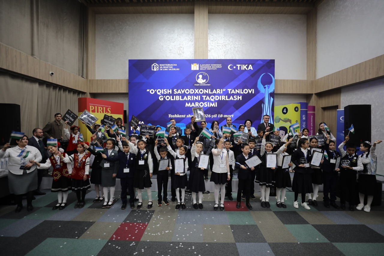 “Oqıw sawatlıları” tańlawınıń jeńimpazları noutbuk hám planshet penen sıylıqlandı