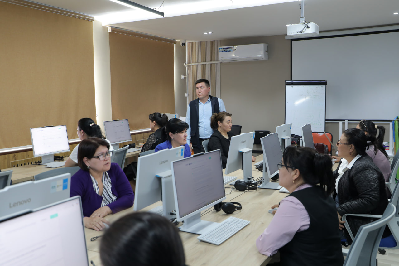 Qánigelik arttırıw kursı tıńlawshıları ushın juwmaqlawshı test sınaqları baslandı