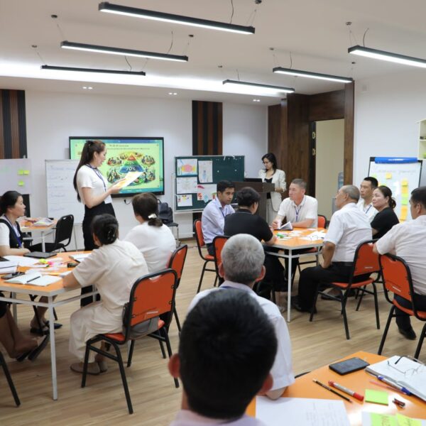 Qaraqalpaqstan Respublikası pedagogikalıq sheberlik orayında mekteplerde Íqlım bilimlendiriwin engiziwge qaratılǵan seminar-trening tabıslı juwmaqlandı.