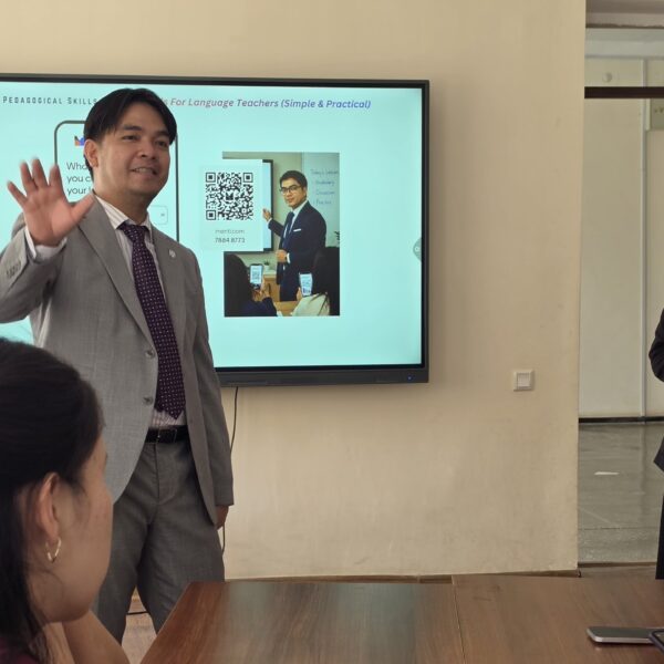 Bilimlendiriwde sanlı texnologiyalar: ámeliy seminar ótkerildi