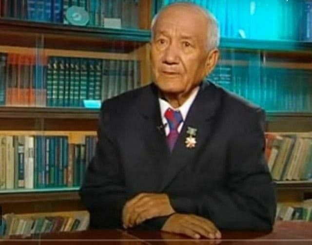 Tólepbergen Qayıpbergenov – qaraqalpaq ádebiyatınıń kórnekli ǵayratkeri