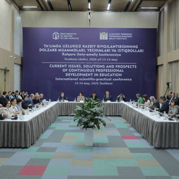 Tálimde úzliksiz kásiplik rawajlanıwdıń áhmietli mashqalaları, sheshimleri hám perspektivalarına baǵıshlanǵan forum sheńberindegi konferenciya jalpı májilisi óz jumısın basladı.