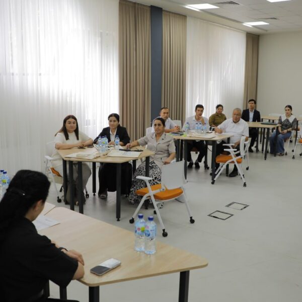 Nemis tili páni master-trenerleri hám mentor-oqıtıwshıları ushın qısqa múddetli oqıwlar baslandı