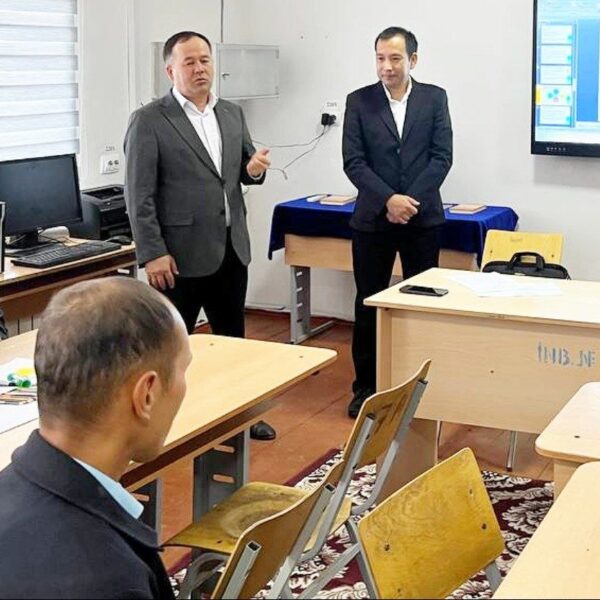 #KásiplikRawajlanıwKúni #JámiyetlikPánler Tayanısh mekteplerde pedagoglardıń kásiplik rawajlanıw ilajı baslandı